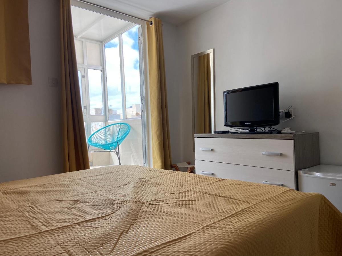 Sqaq Numru 1 Accomodation Hotel Rabat Exterior foto
